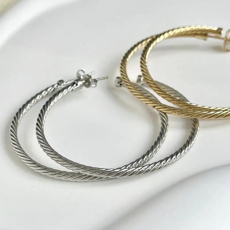 925 Sterling Silver Earring DY Classic Ladys Earrings Gold-Plated 241203