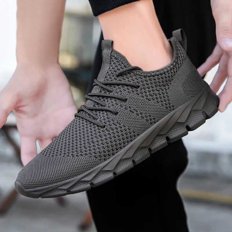 Fujeak lightweight casual mens shoes anti slip comfortable breathable sports shoes outdoor running shoesC250425
