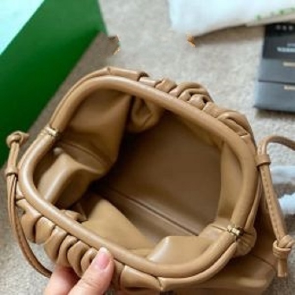 Designer Bag Soft Calfskin Ladies Shoulder Pouch Lady Tote Clutch Genuine Leather Fashion Women Purses Handbag Upgrade Mini Cloud Bags B2