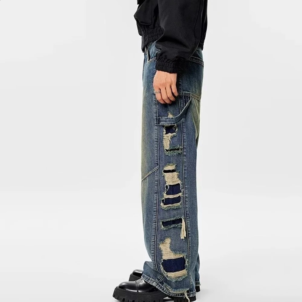 Double hole tear casual boots mens and womens streetwear washing blue jeans pants Distressed casual jeans Trouser oversized 241203