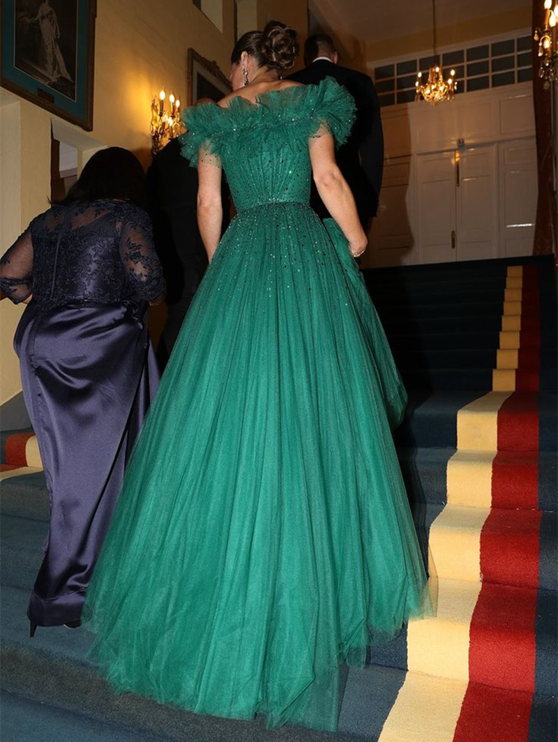 Elegant Hunter Green Tulle Evening Dresses With Ruffles Off The Shoulder Long A Line Formal Occasion Gowns Beaded Chic Prom Dress For Women 2025