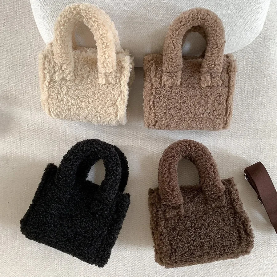Mini Lambswool Tote Bag Casual Faux Fur Bags for Women Handbags Warm Plush Shoulder Crossbody Bags Small Flap Phone Purses Chic 241212