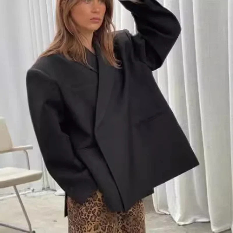 Fashion Casual Suits Blazer Coat Women Solid Lapel Office Loose Button Lady Jacket Autumn Oversize Chic Pocket Female Outerwear 241204