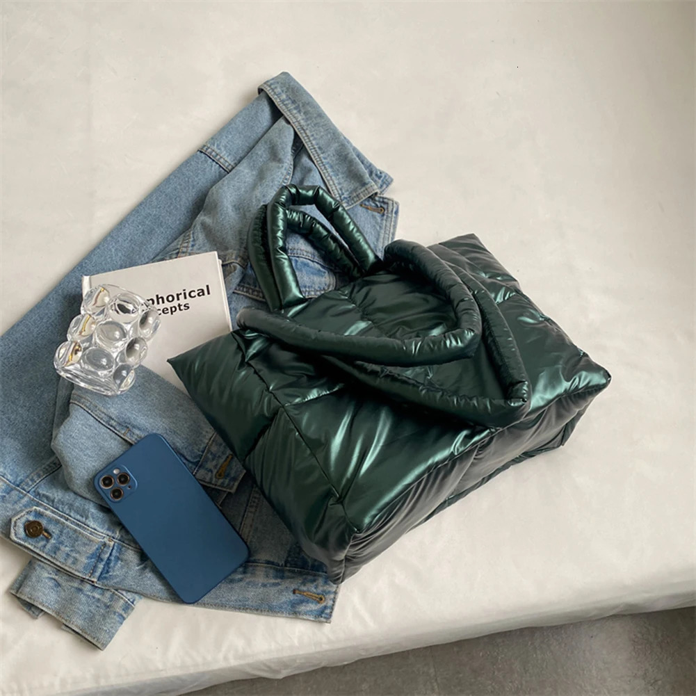 Autumn Winter Female Tote Fashion Cottonpadded Commute Bags Soft Casual Women Large Capacity Check for Girls Shopping 241204