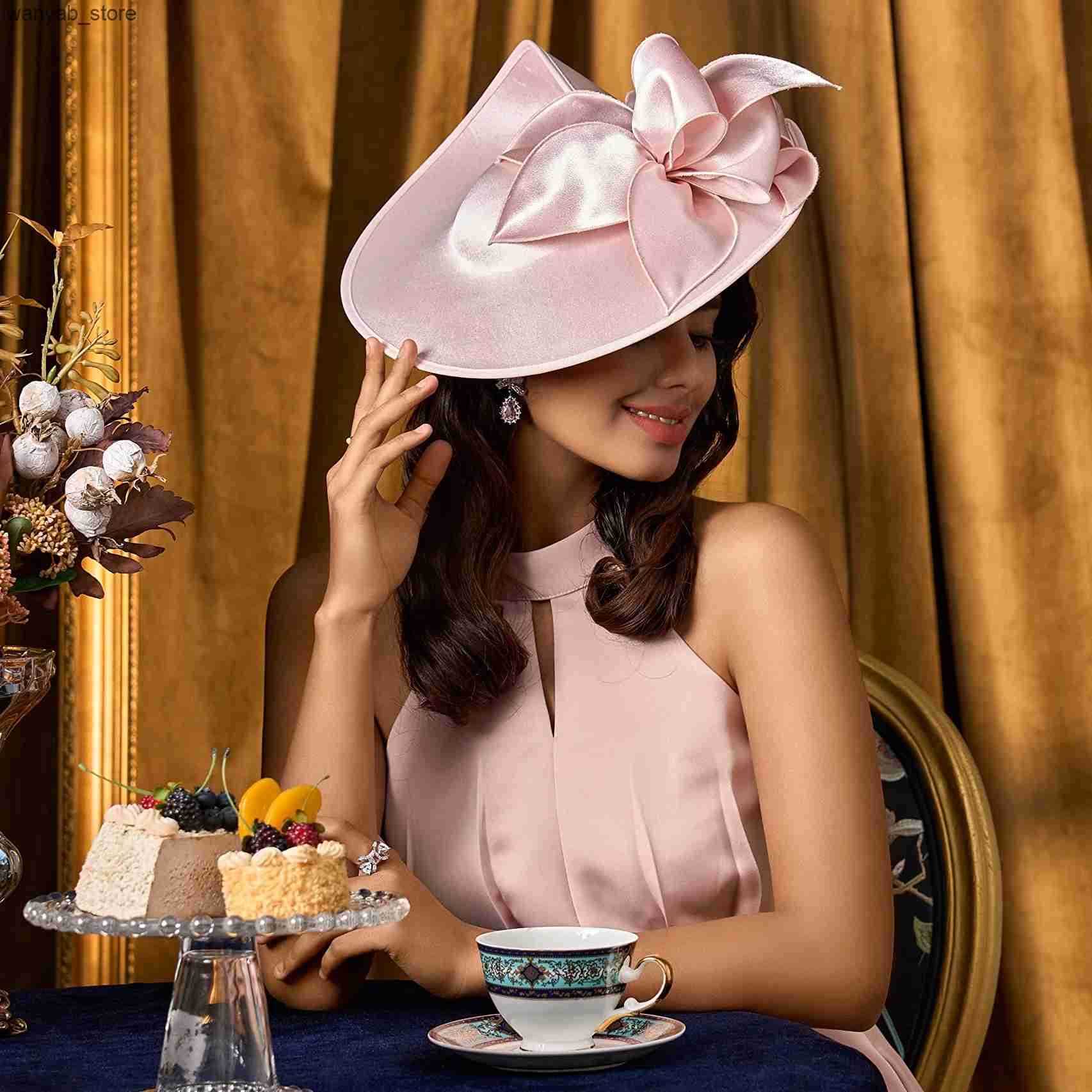 Cloches Fashion Fascinators Unique Christmas Hair Accessories Multi Color Kentucky Derby Hat Tea Party Wedding Hat Women L240910