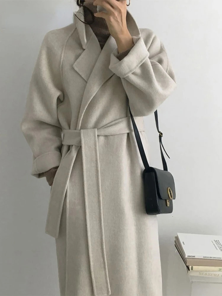 French Lazy Style Warm Female Fresh Winter Classical Belt Retro Loose Women Woolen Coats Chic Casual Long Coat Long 241204