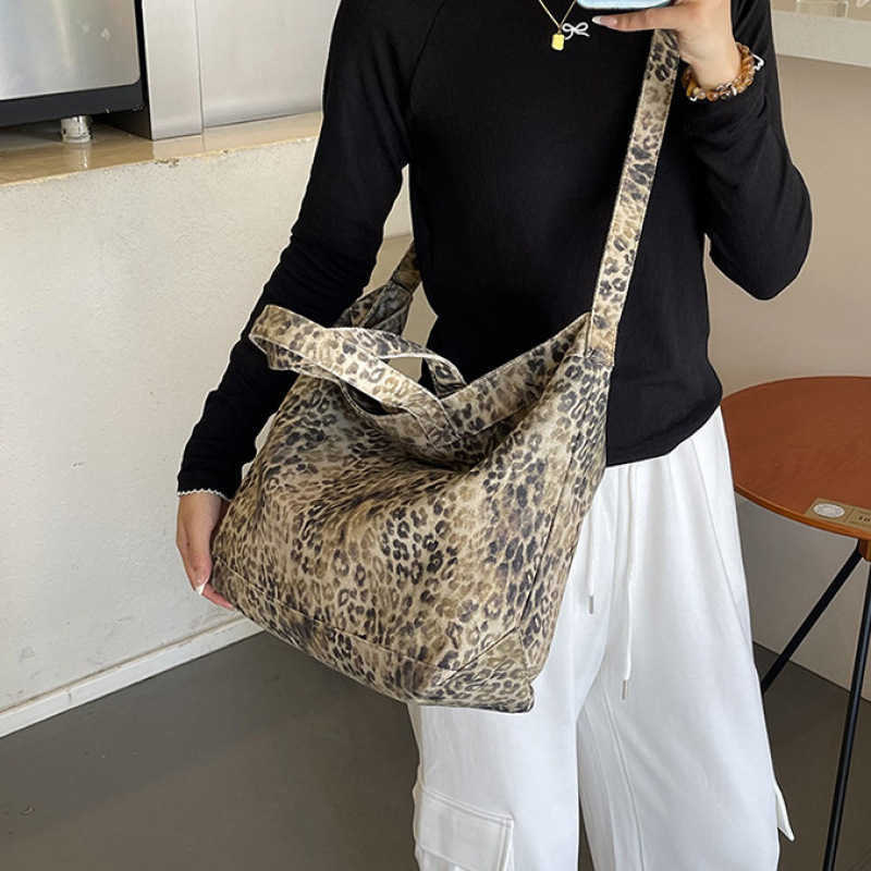 Korean Ins Canvas Bag Women's Laziness and Relaxation, Large Capacity Student Shoulder Tote Bag 241215