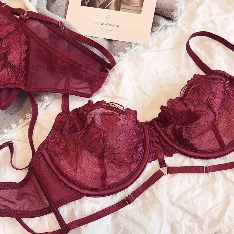 Sexy Lace Womens Bra Set Hollow Thin Section of Large Breasts Show Small with Soft Steel Ring on the Support Without Trace BraXJ241205