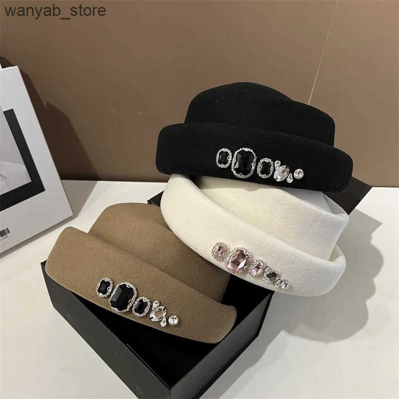 Cloches High quality Rhinestone Felt Top Hat Korean Vintage Style Painter Church Dress Bucket Hat L240910