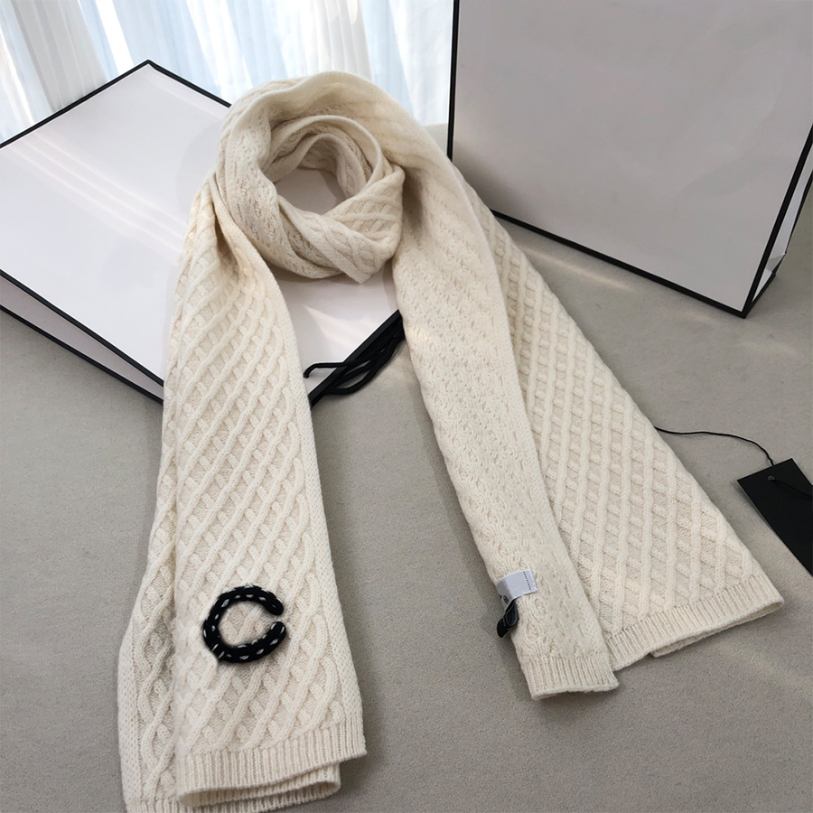 intensification Scarf With Tassels High Quality Fashion New Versatile Elegant Little Fragrance Scarves Winter Windproof Multi To Choose
