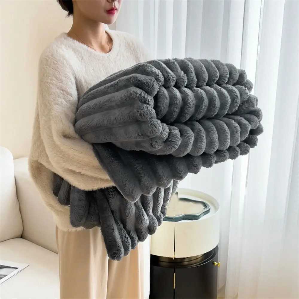 Ultra Soft Faux Rabbit Fur Throw Blanket Warm Plush Striped Blankets Conditioning Quilt Fluffy Throws for Couch Chair SofaXJ241111