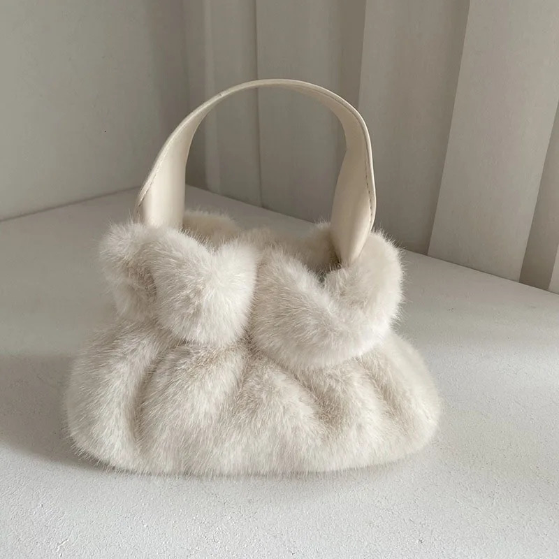 Artificial Natural Fur 2024 Artificial Fur Handbag Soft Girl Warm Bag Fluffy High Quality Fur Wallet 241205