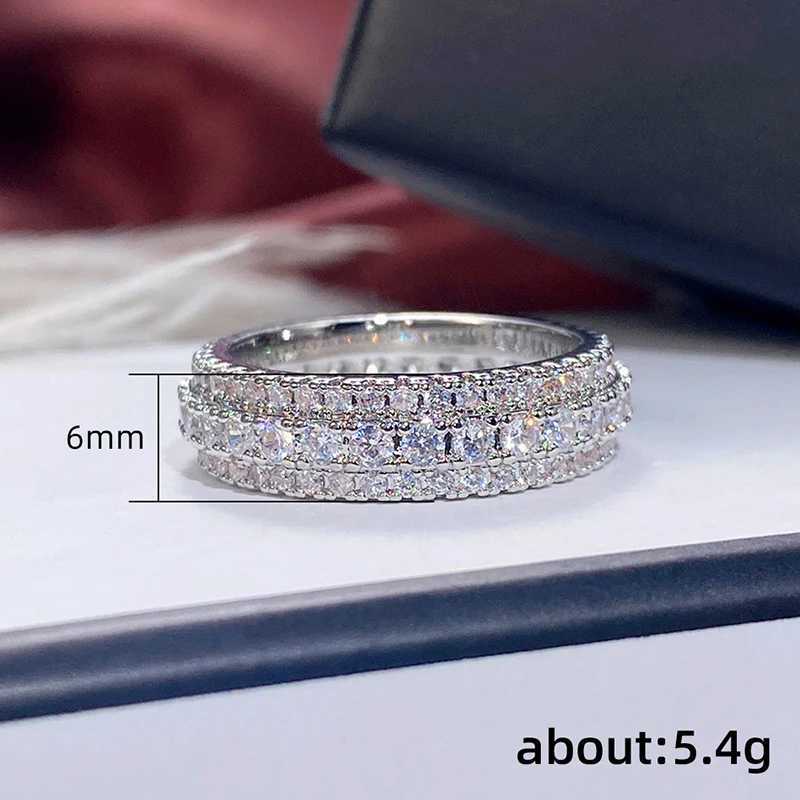 Huitan Sparkling Promise Rings with CZ Luxury Wedding Bands Awards for Women Gold Fashion Edition Womens Jewelry W241205