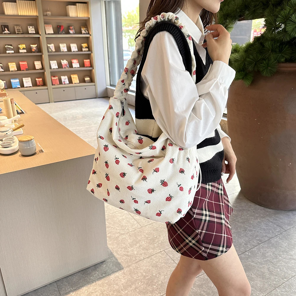 Strawberry Printed Shoulder Bag Women Cute Pleated Corduroy Cross Body Messenger Large Capacity Female Travel Casual 241204
