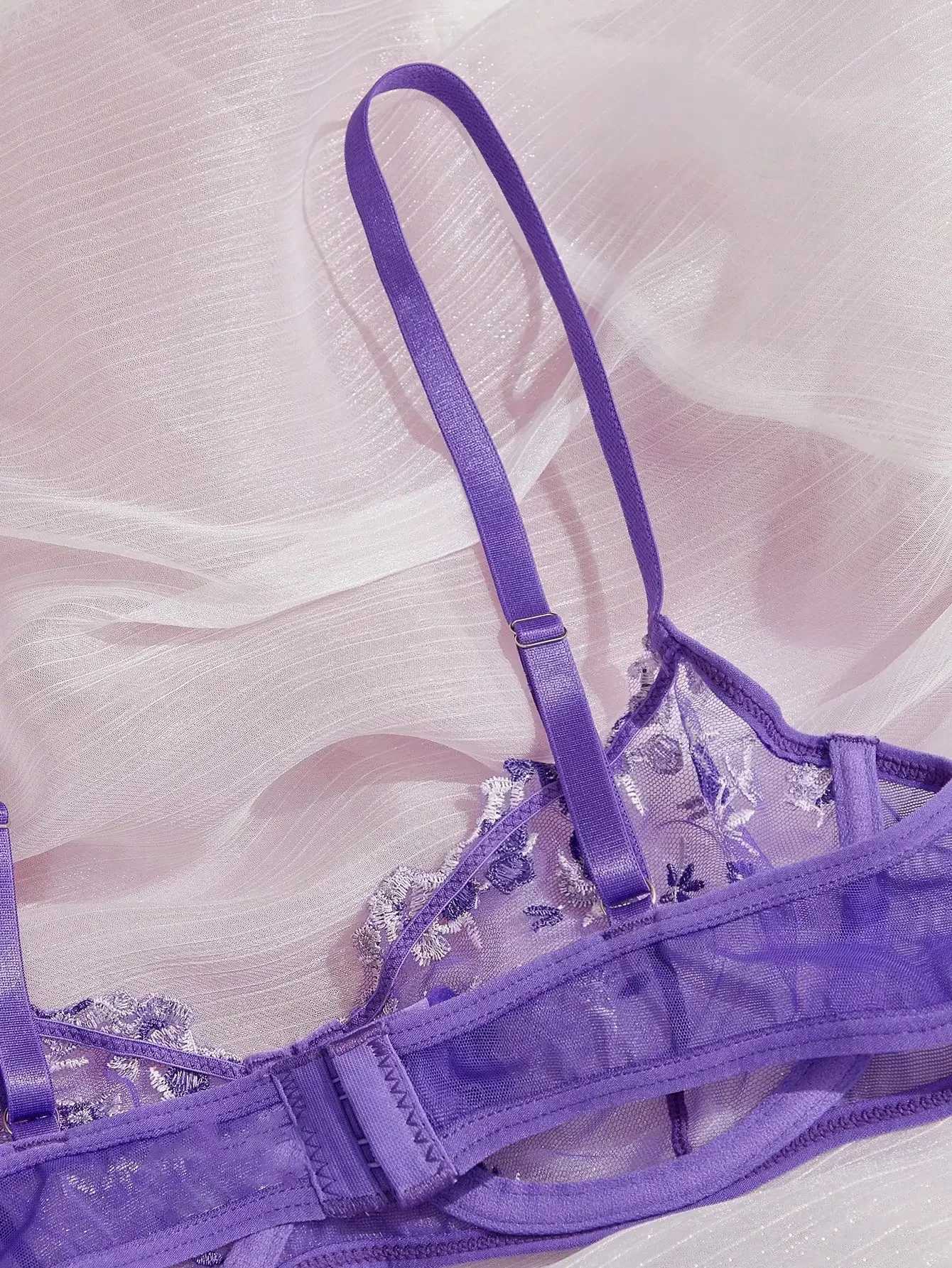 Transperant Lingerie Set Women Mesh Net Sexi Lenceria Sensual Mujer Bra Sets Embroidery Floral Underwired Bielizna ErotycznaXJ241205