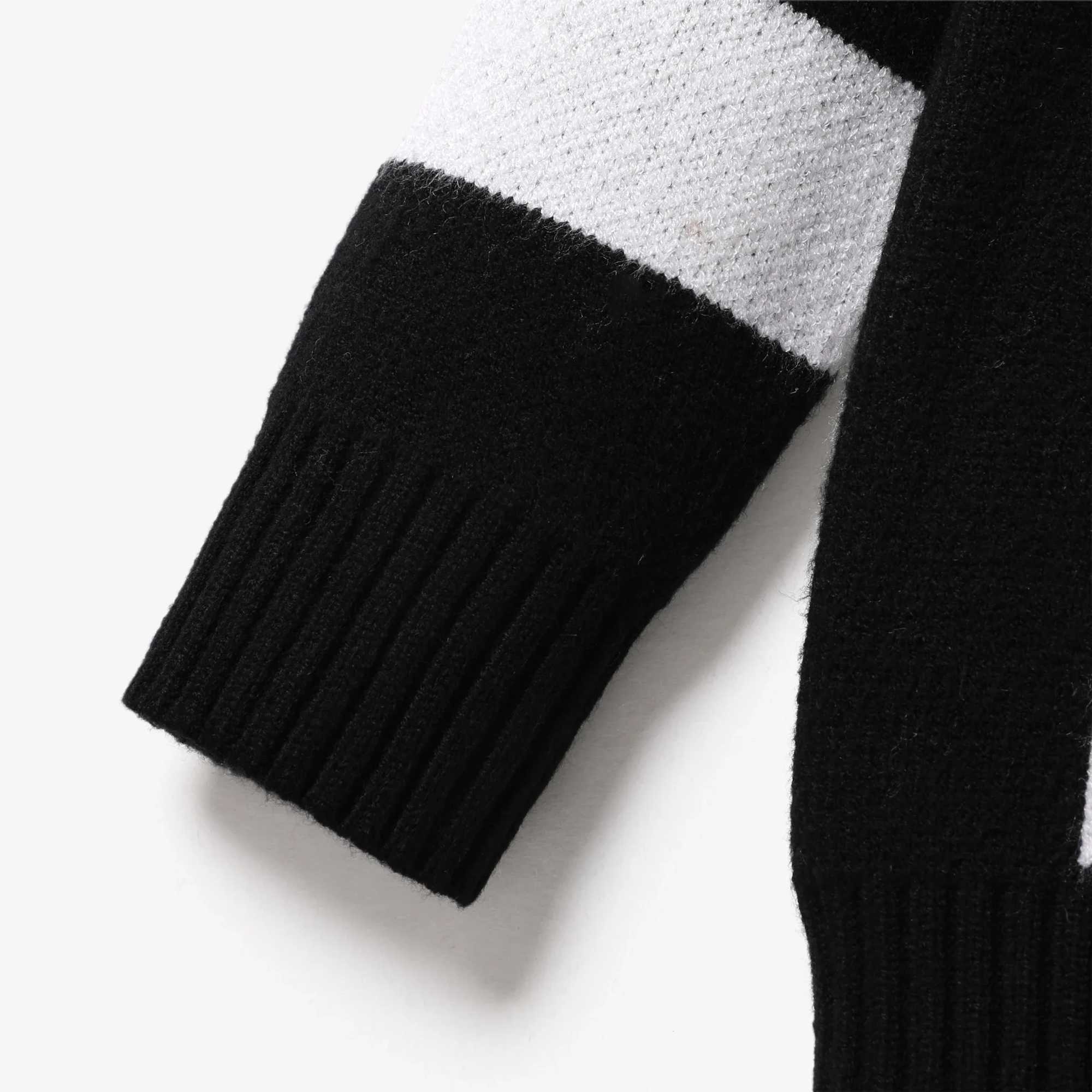 Soft and comfortable knitted sweater with football pattern and sports stripes for young children and boys suitable for outdoor and daily wear W241205