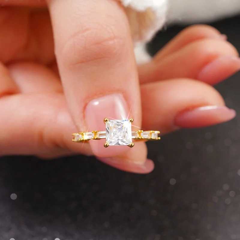 Huitan 925 sterling silver elegant printed CZ ring womens eternal commitment engagement wedding jewelry aesthetic decoration W241205