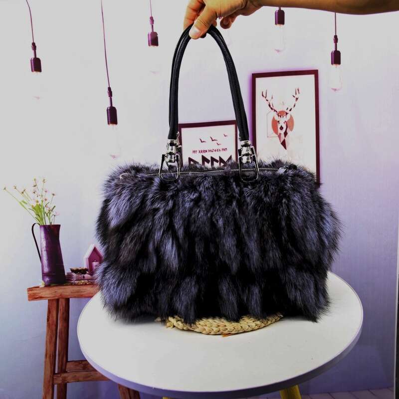 Natural Fox Fur Hand Bag for Women Hand-Held Fur Bag Shoulder Bags Handbag for Women and Ladies