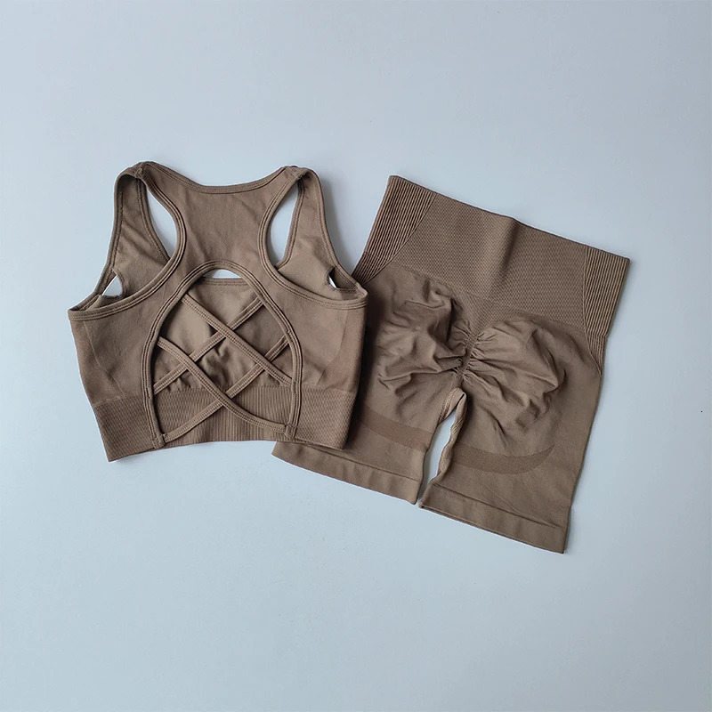 High Waist and Hip Lifting Fitness Set for Women with Beautiful Back Sport Bra Yoga Dress Tight Training and Sports Shorts Suit 241204