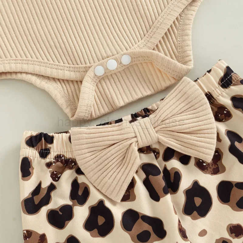 Newborn Baby Girls Clothes Pants Set Fall Winter Clothes Long Sleeve Bodysuit Leopard Bow Flare Pants Headband 0 to 18 MonthsXJ241205