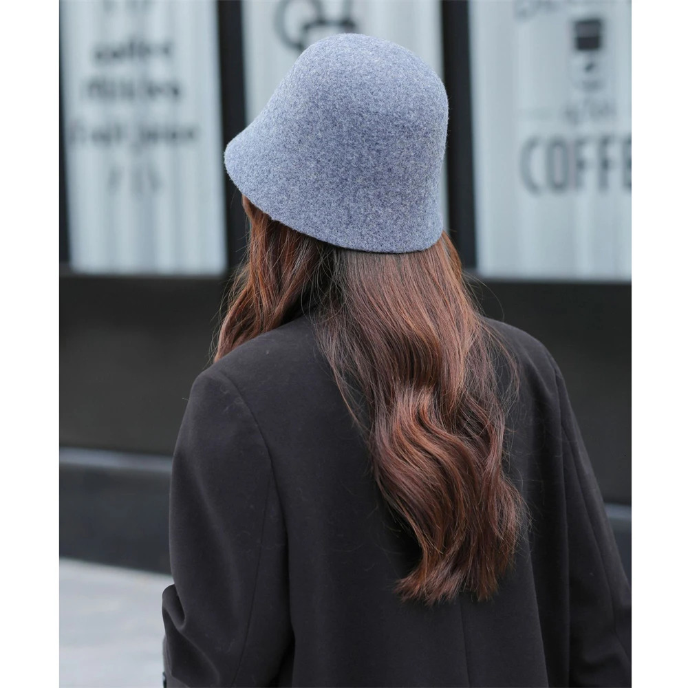 Solid warm bucket hat suitable for womens autumn and winter fisherman hat retro felt folding hat womens accessory basin hat 241205