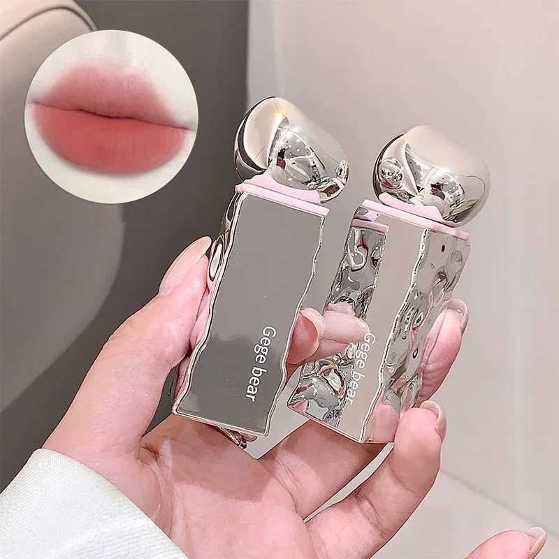Matte Velvet Lip Glaze Smooth Mist Liquid Lipstick Non-Stick Cup Nude Matte Rose Red Lip Gloss Korean Makeup Waterproof Lip TintXJ241205