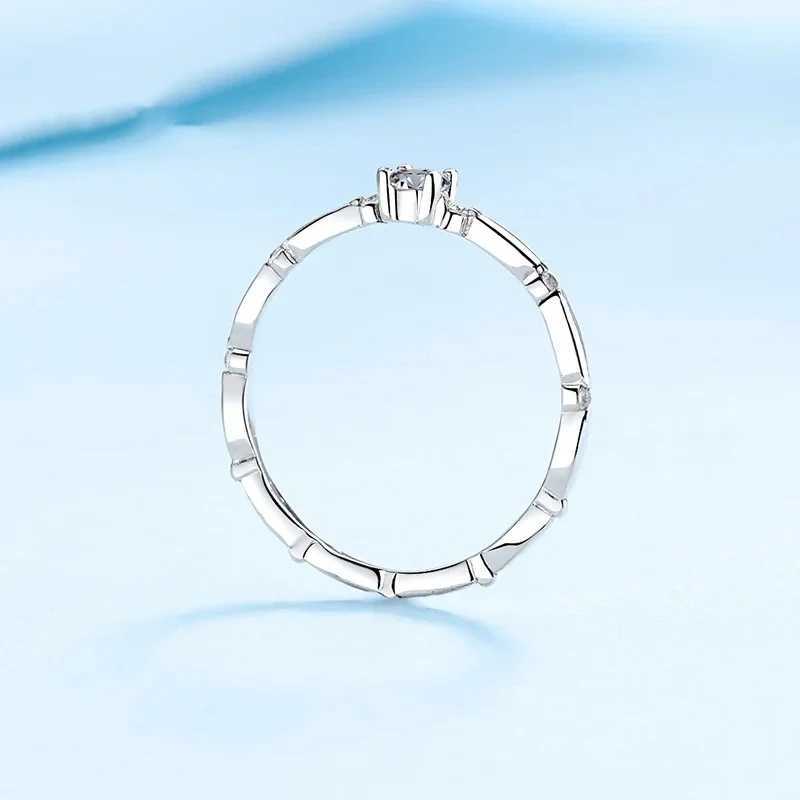 18K white gold ring suitable for female millennial reincarnation set 0.1 carat moissanite ring sparkling diamond ring wedding jewelry W241205