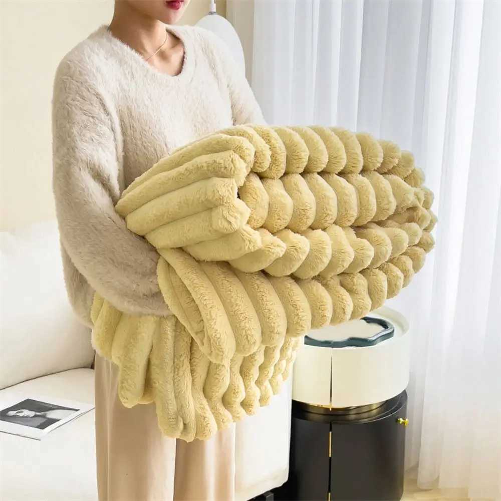 Ultra Soft Faux Rabbit Fur Throw Blanket Warm Plush Striped Blankets Conditioning Quilt Fluffy Throws for Couch Chair SofaXJ241111