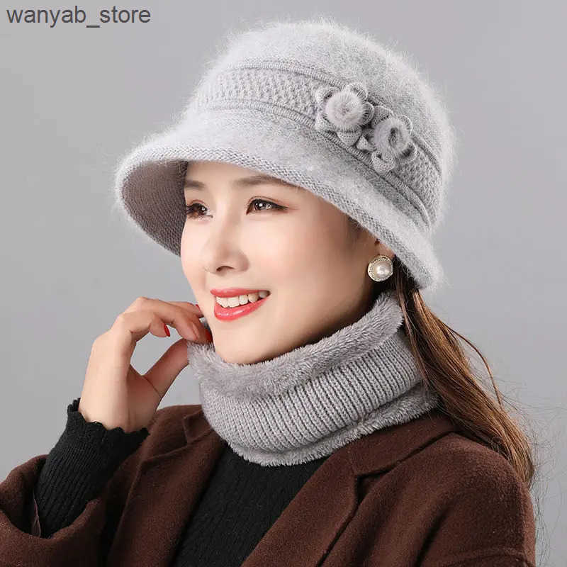 Cloches Warm rabbit fur hat for middle-aged and elderly mothers autumn and winter womens scarves two sets of old womens winter pot hats L240910