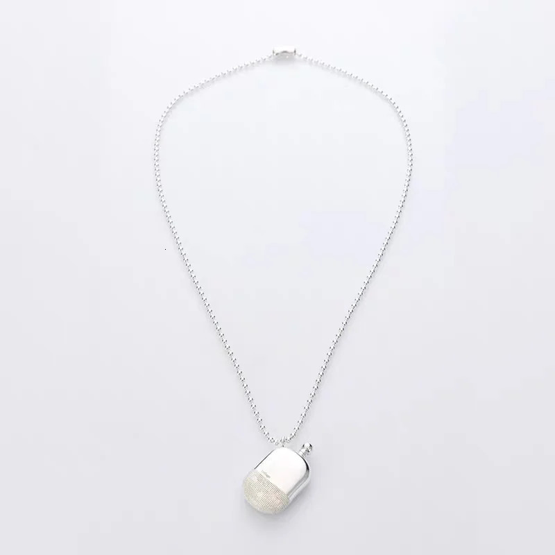 Korean Simple Wine Pot Pendant Necklace Fashion INS Trend Necklace Chain Communicating Retro Light Jewelry Gift 241205