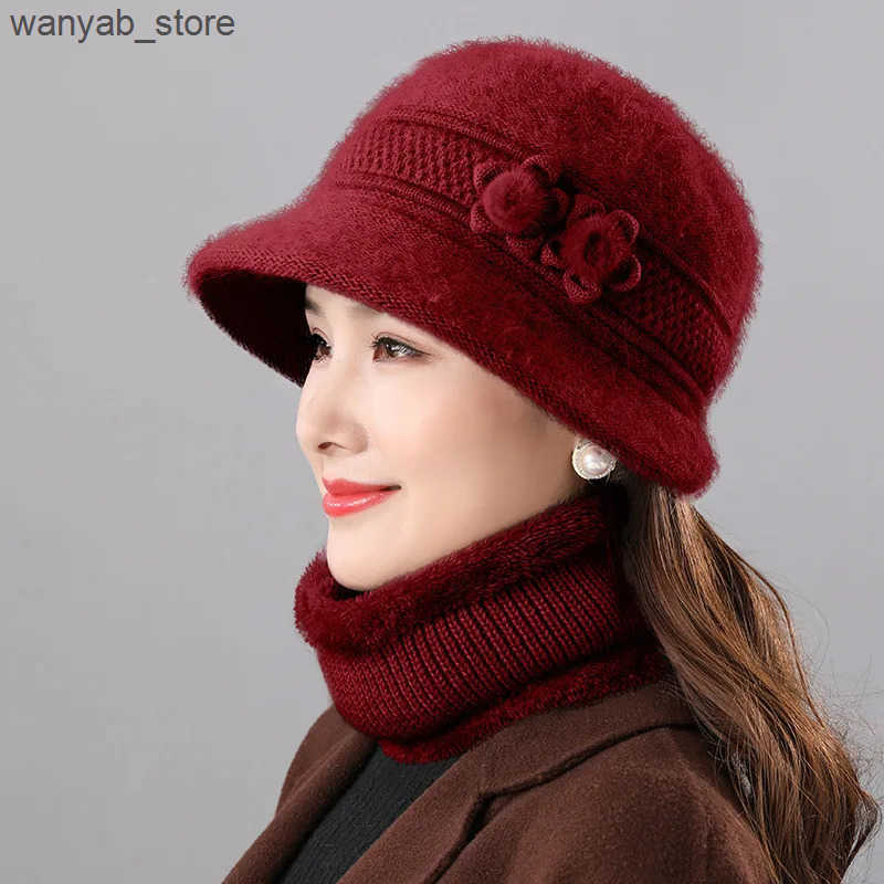 Cloches Warm rabbit fur hat for middle-aged and elderly mothers autumn and winter womens scarves two sets of old womens winter pot hats L240910