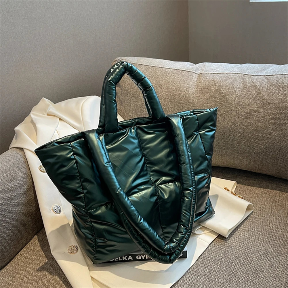 Autumn Winter Female Tote Fashion Cottonpadded Commute Bags Soft Casual Women Large Capacity Check for Girls Shopping 241204