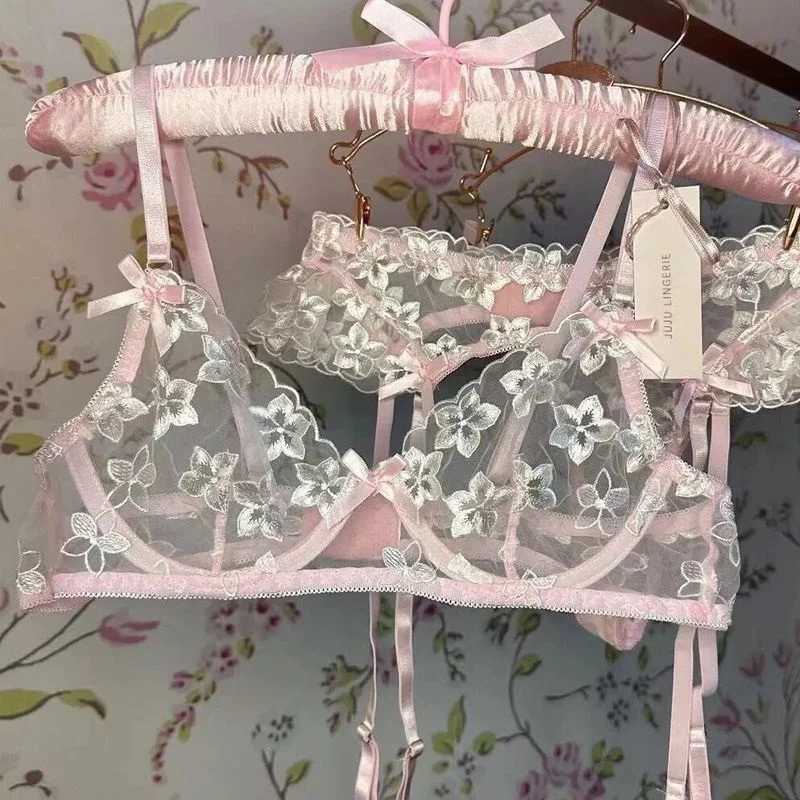 Ultra Thin Lace Sexy Bra Set Bow Women Large Size Lingerie with Underpants Suit Pink Color Ladies UnderwearXJ241205