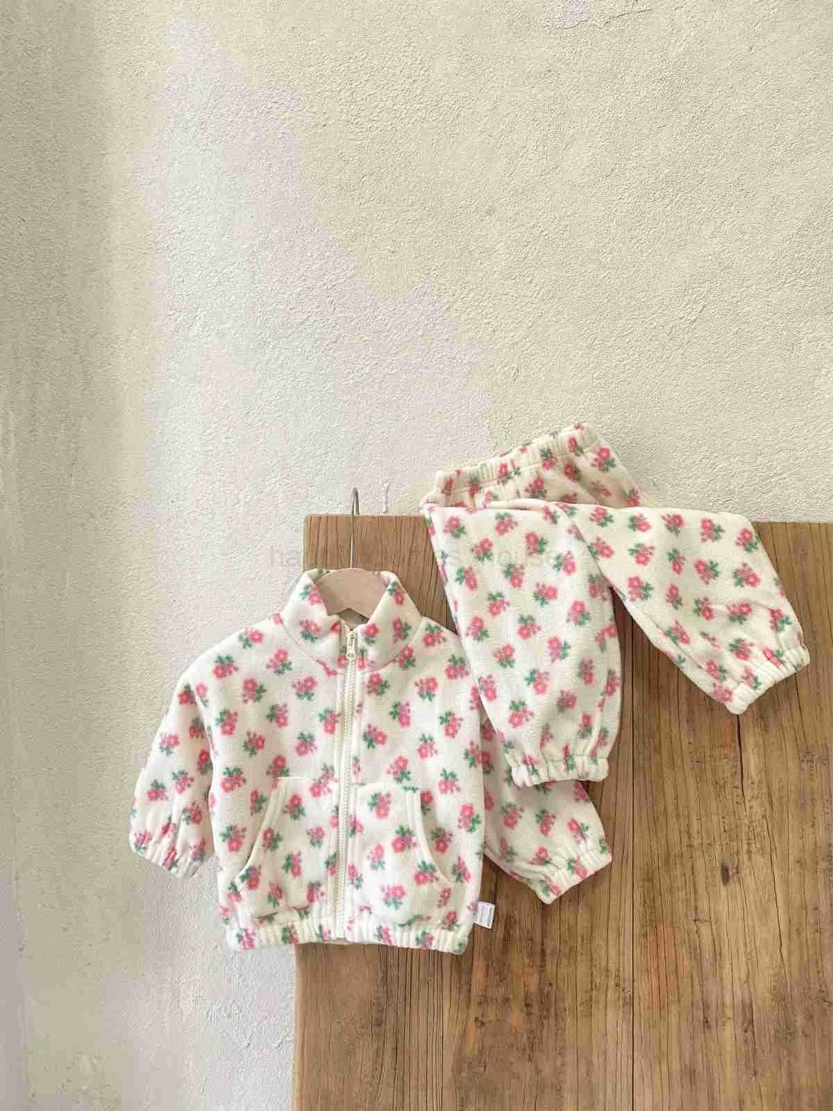 MiniAinis Autumn Winter Baby Zip Jacket Coat + Thickening Pants 2 Pieces Suit Girls Double Sided Velvet Thickening Clothing SetXJ241205