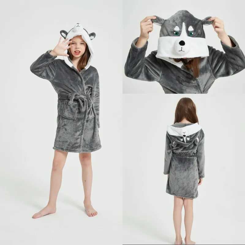 Pajamas Kids Bathrobe For Girls Children Clothing Girl Flannel Bath Robe Clothes Boys Cartoon Night Robe Kids Pajamas For Baby 1-8 Years H241205