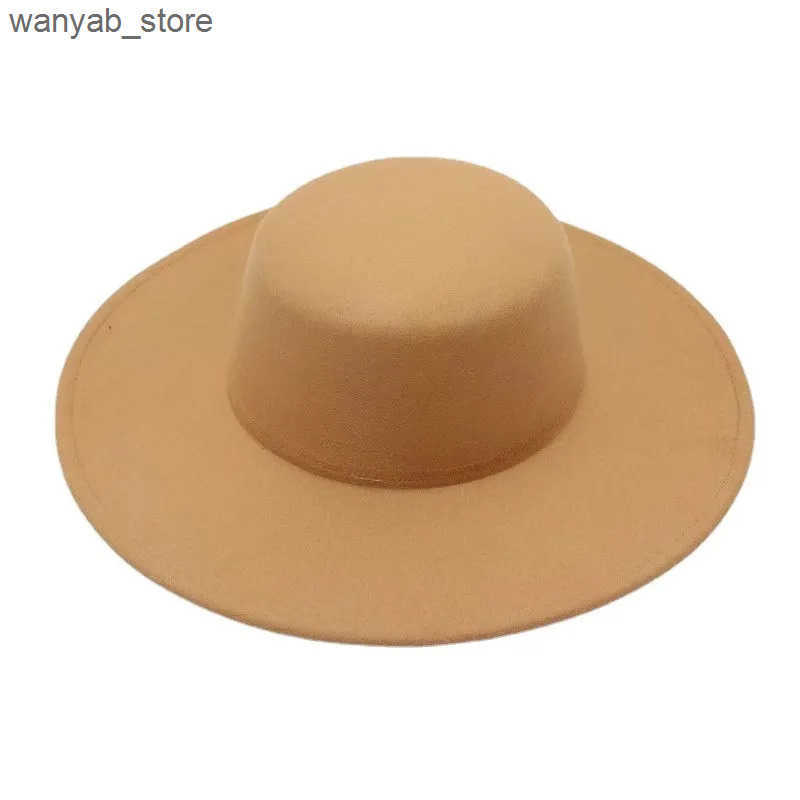 Cloches Autumn and winter flat top wool hat Big Brim Versatile Warm Windproof Felt hat Womens Jazz Hat French L240910