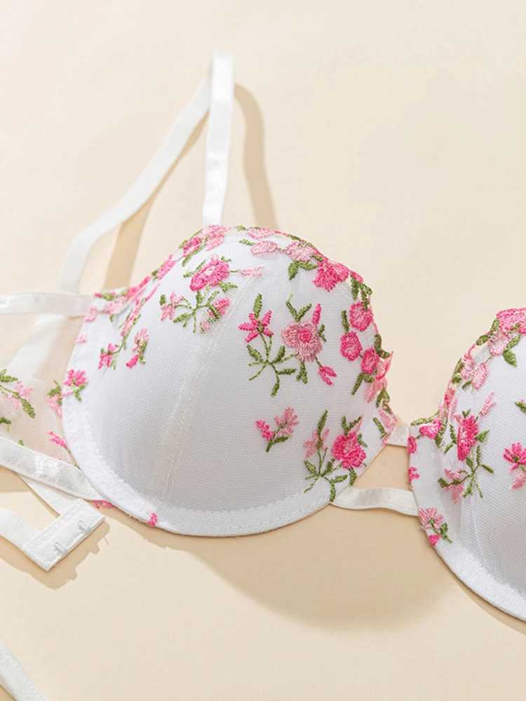 Fancy Lingerie Ultra Sexy Women Underwear Gather Chest Bra Sets Sexy Girl Intimate Erotic Lingerie Lace Transparent UnderwearXJ241205