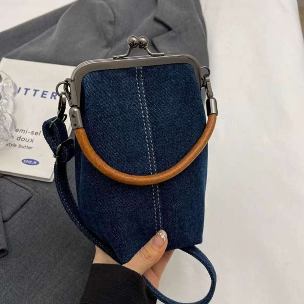 Fashionable casual denim mobile phone crossbody bag, artistic handbag, versatile commuting handmade women's bag