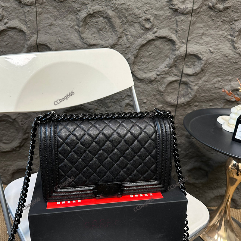 Boy Series So Black Designer Women Shoulder Bag Clamshell Caviar Leather Hardware Metal with Buckle Luxury Handbag Matelasse Chain Crossbody Bags Mini Totes 24/20cm