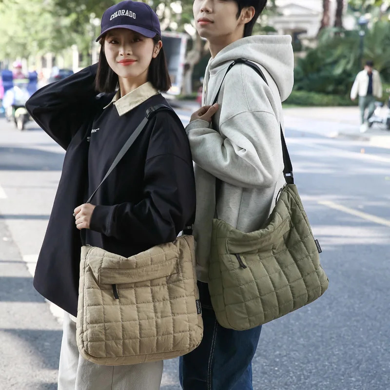 Korean Lazy Style Checkered Cottonpadded Tote Bag Winter Literary and Simple Largecapacity Shoulder Messenger 241204