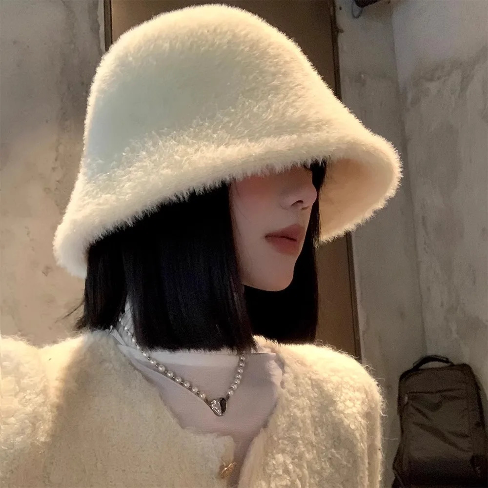 Elegant artificial rabbit fur bucket hat from South Korea for women warm and thick fishermans hat for autumn and winter Panama plush basin hat for wom