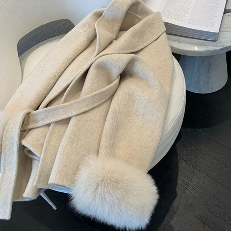 Womens Autumn And Winter Versatile Tweed Cape Coat Belt Models Highlevel Sense of Fur Cuffs Blends for Women 241205