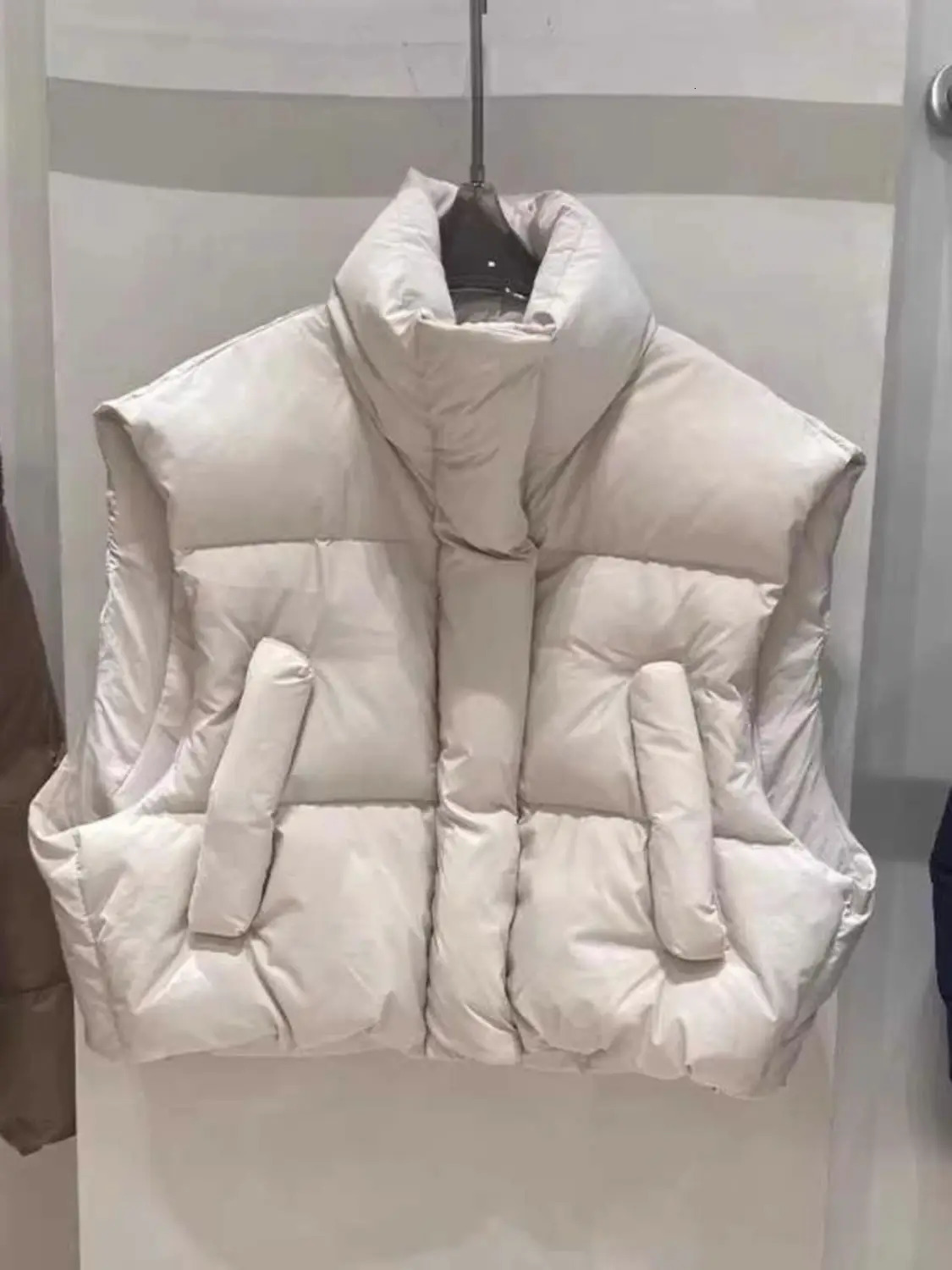 Trendy Stand Up Collar Short Cotton Jacket Vest Korean Version Fashionable No Wash Solid Color Versatile Vest Jacket 241205