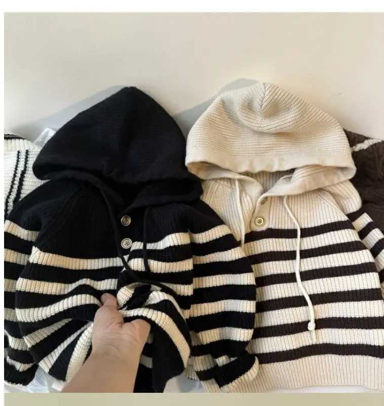 Spring and autumn childrens hooded sweatshirt with floral knitting winter childrens striped thick sweater sweater W241205