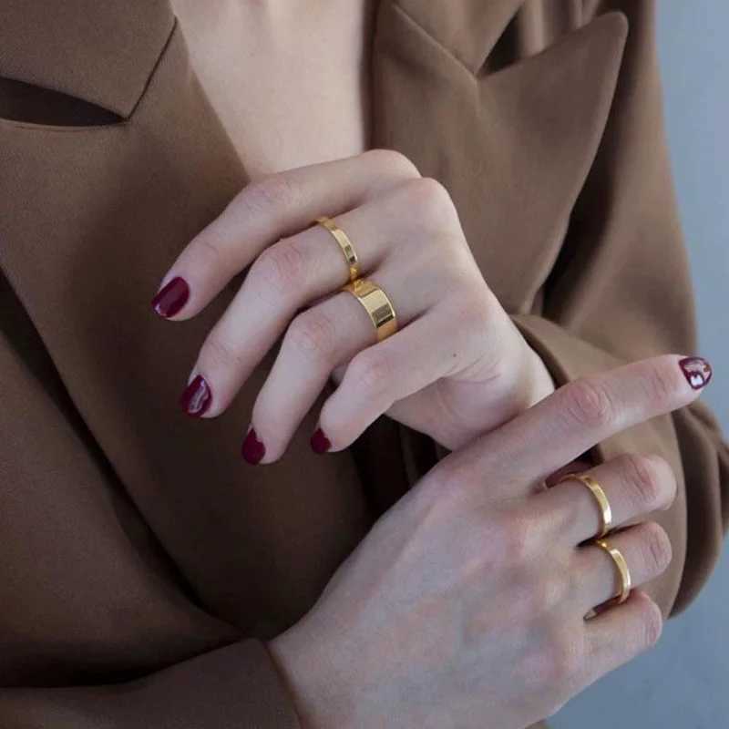 2mm 4mm 6mm 8mm stainless steel wedding rings womens flat finger rings Bijoux womens engagement jewelry W241205