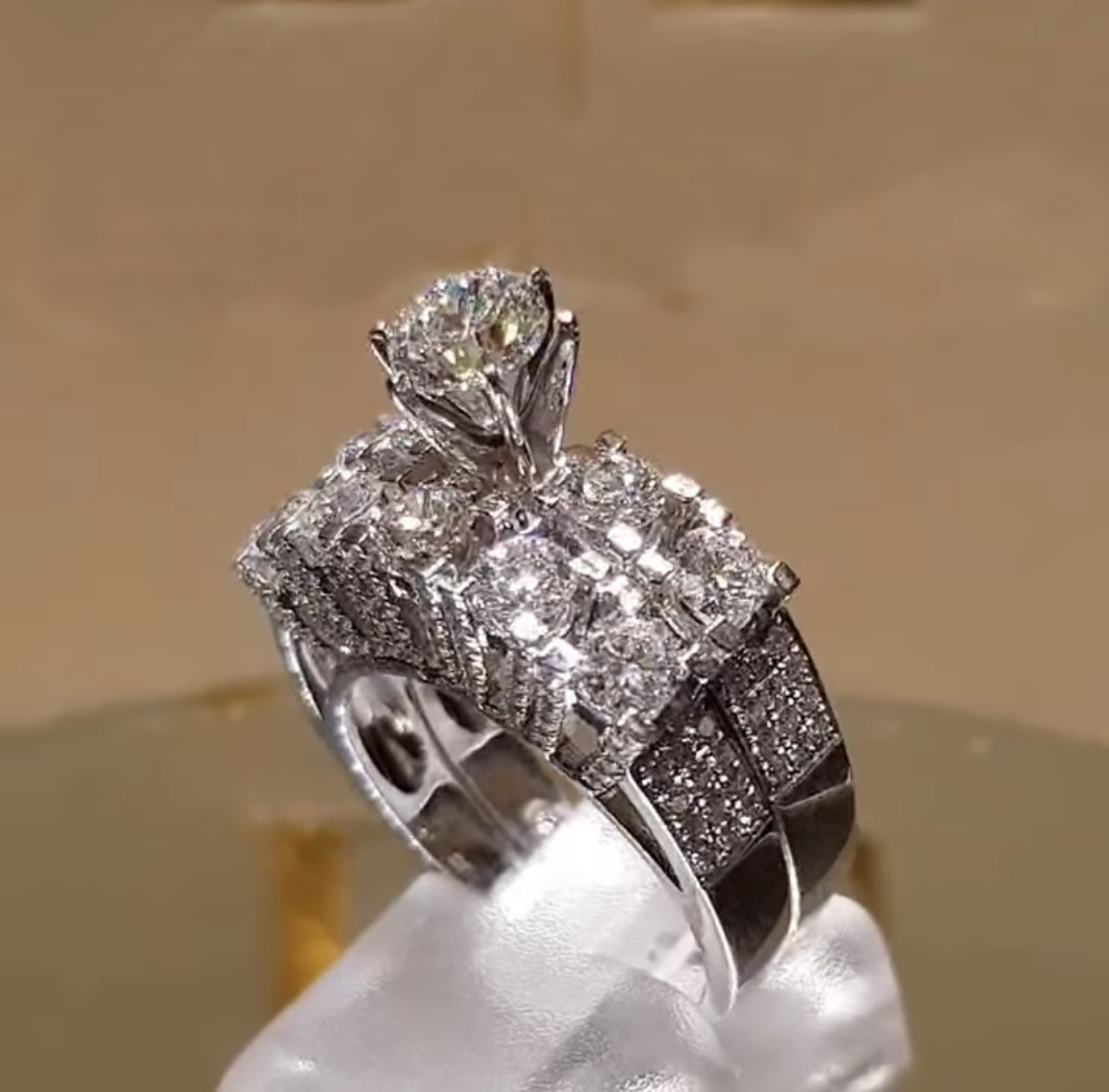 2025 Sparkling Cubic Designer Zirconia Set Rings For Women Engagement Wedding Fashion Jewelry 925 Silver Fill Double Stackable Set Rings Chic Accessor