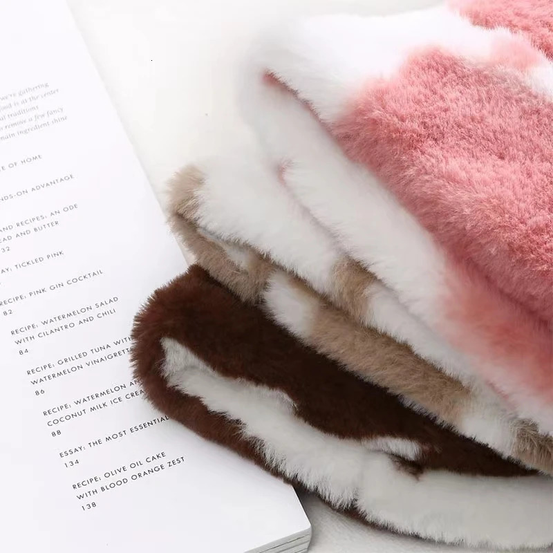 Fashionable womens bucket hat retro spring autumn leopard print artificial plush womens sun hat velvet fur female fisherman Panama 241205