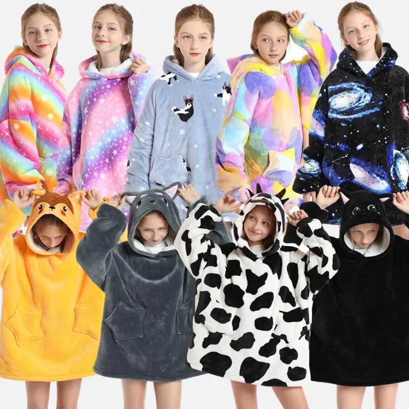 Pajamas 2024 Winter Girls Warm Hoodies Children Hooded Sweatshirts Kids Oversized TV Blanket Teens Warm Fleece Sherpa Blanket Boys Coats H241205