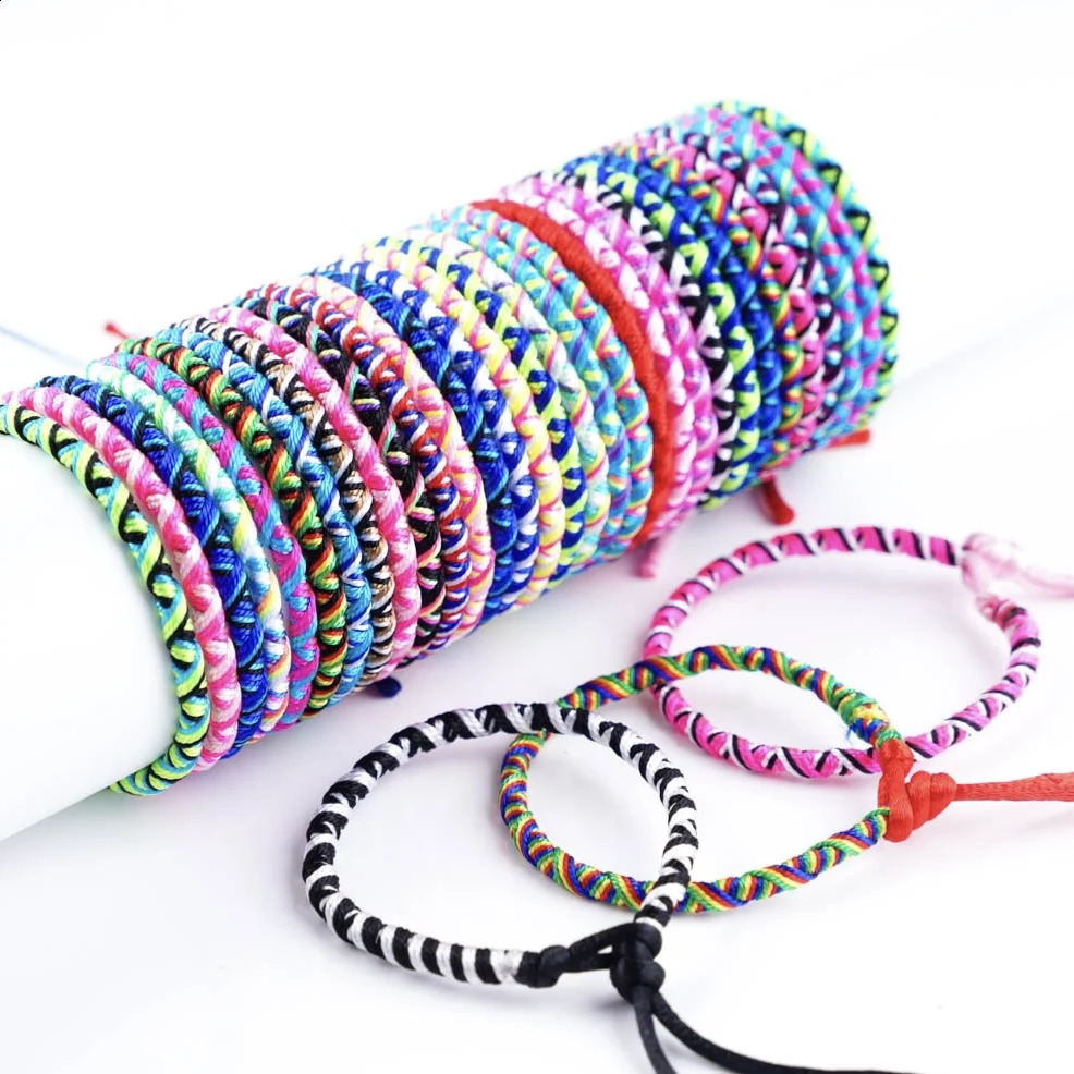 1020PcsSet Bohemian Woven Handmade Rope Ethnic Adjustable Mixed Friendship Bracelet For Men Women Tassel Wristband 241122