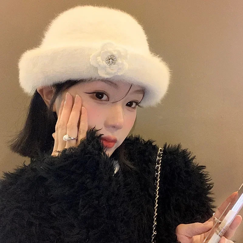 Korean Blog Rabbit Fur Flower Fishermans Hat Women Autumn Winter Curly Brim Hat Big Head Circle Panama Casquette 241205